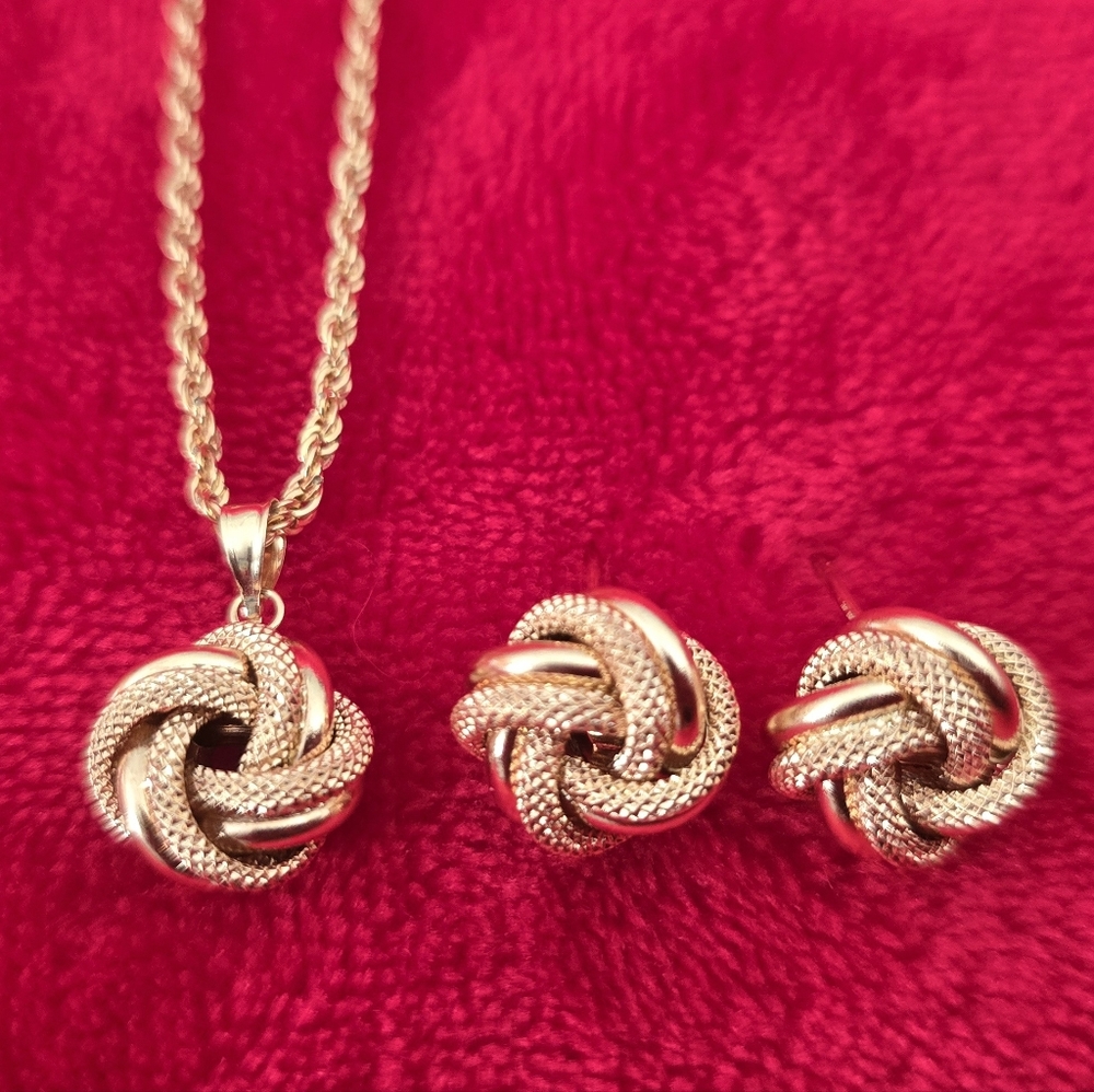 18k Solid Gold Knot Necklace and Earrings Jewelry Set